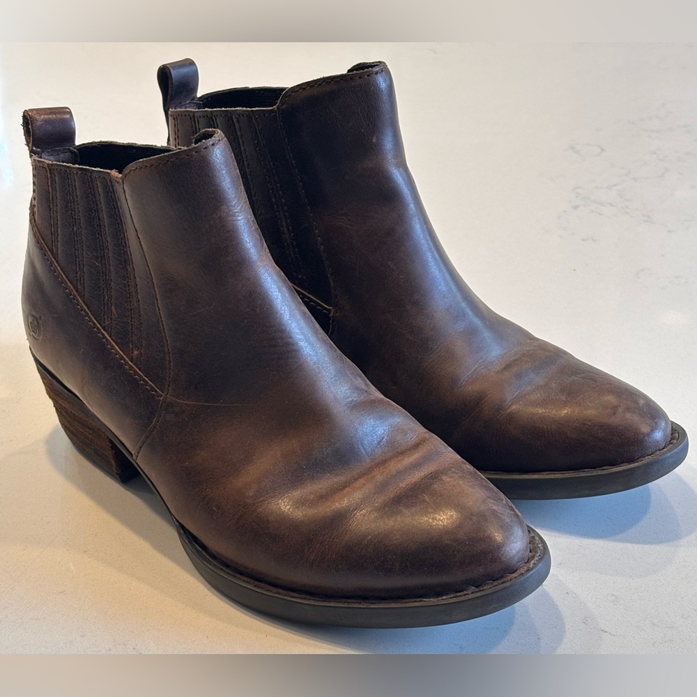 Born Beebe Brown Leather Chelsea Ankle Boots Size 7